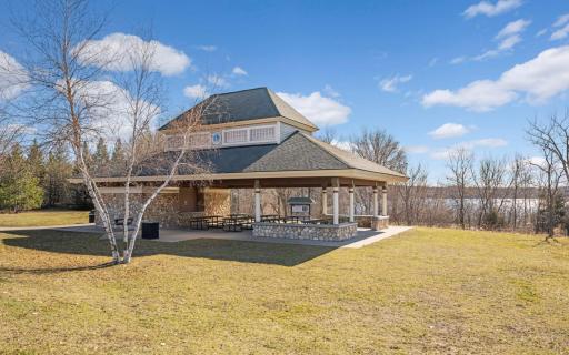 1392 Interlachen Circle, Woodbury, MN 55125