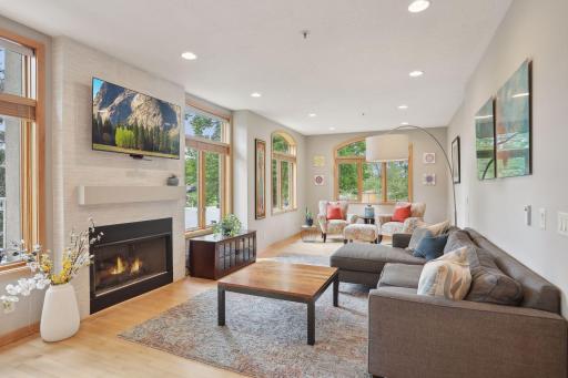 12811 Sherwood Place, 3, Minnetonka, MN 55305
