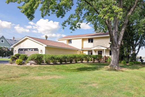 10420 S Shore Drive, Minneapolis, MN 55441