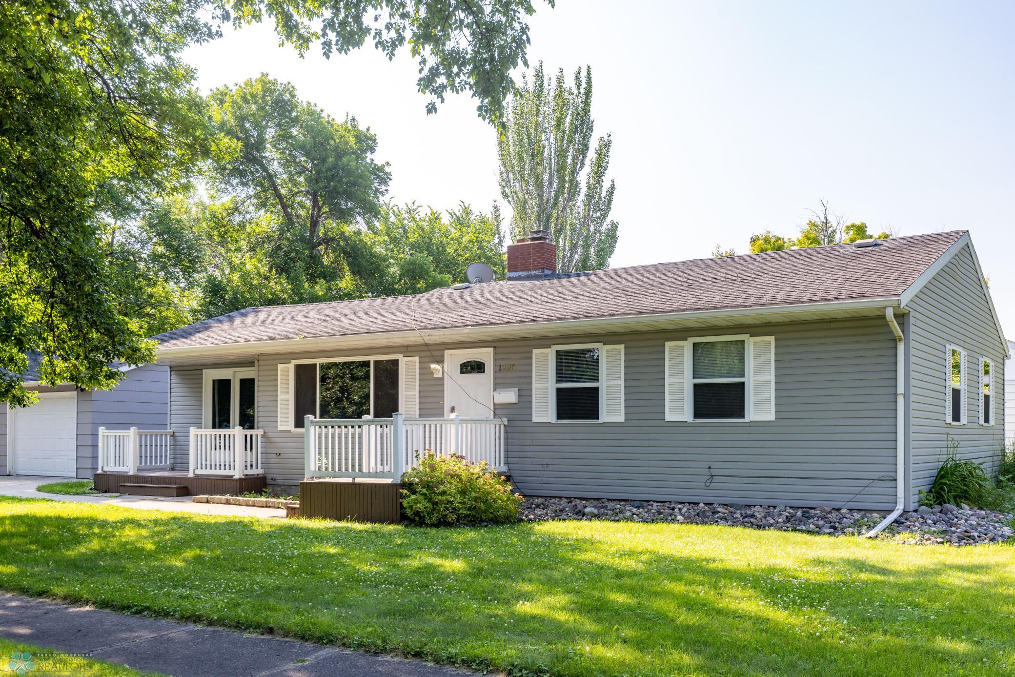 1205 16th Ave S Moorhead-2.jpg