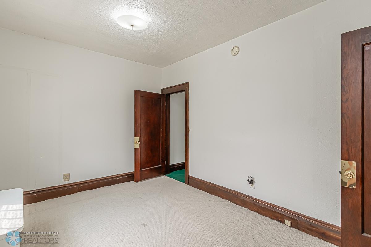 342 19th St N, Fargo, ND 58102-16.jpg