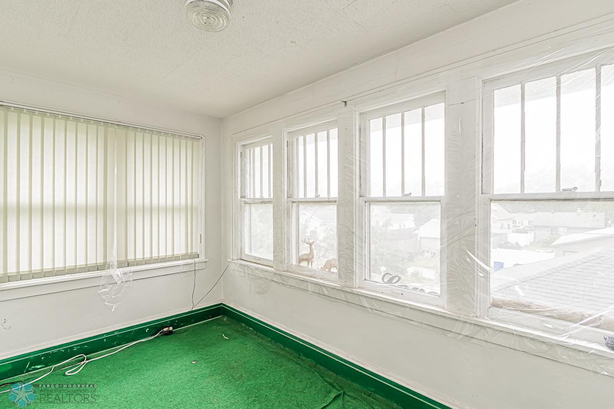 342 19th St N, Fargo, ND 58102-48.jpg