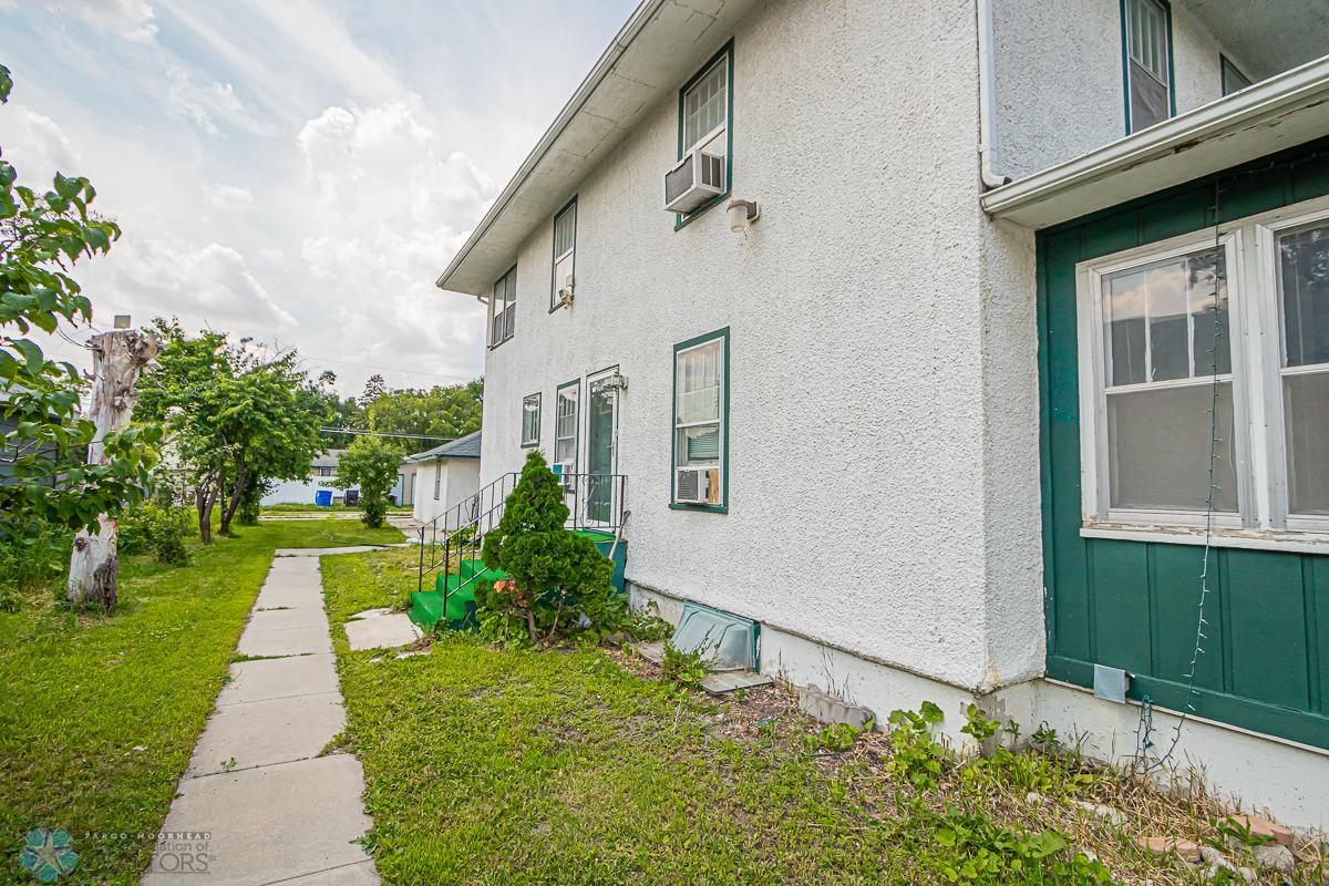 342 19th St N, Fargo, ND 58102-03.jpg