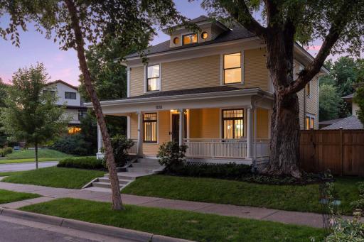 1526 W 25th Street, Minneapolis, MN 55405