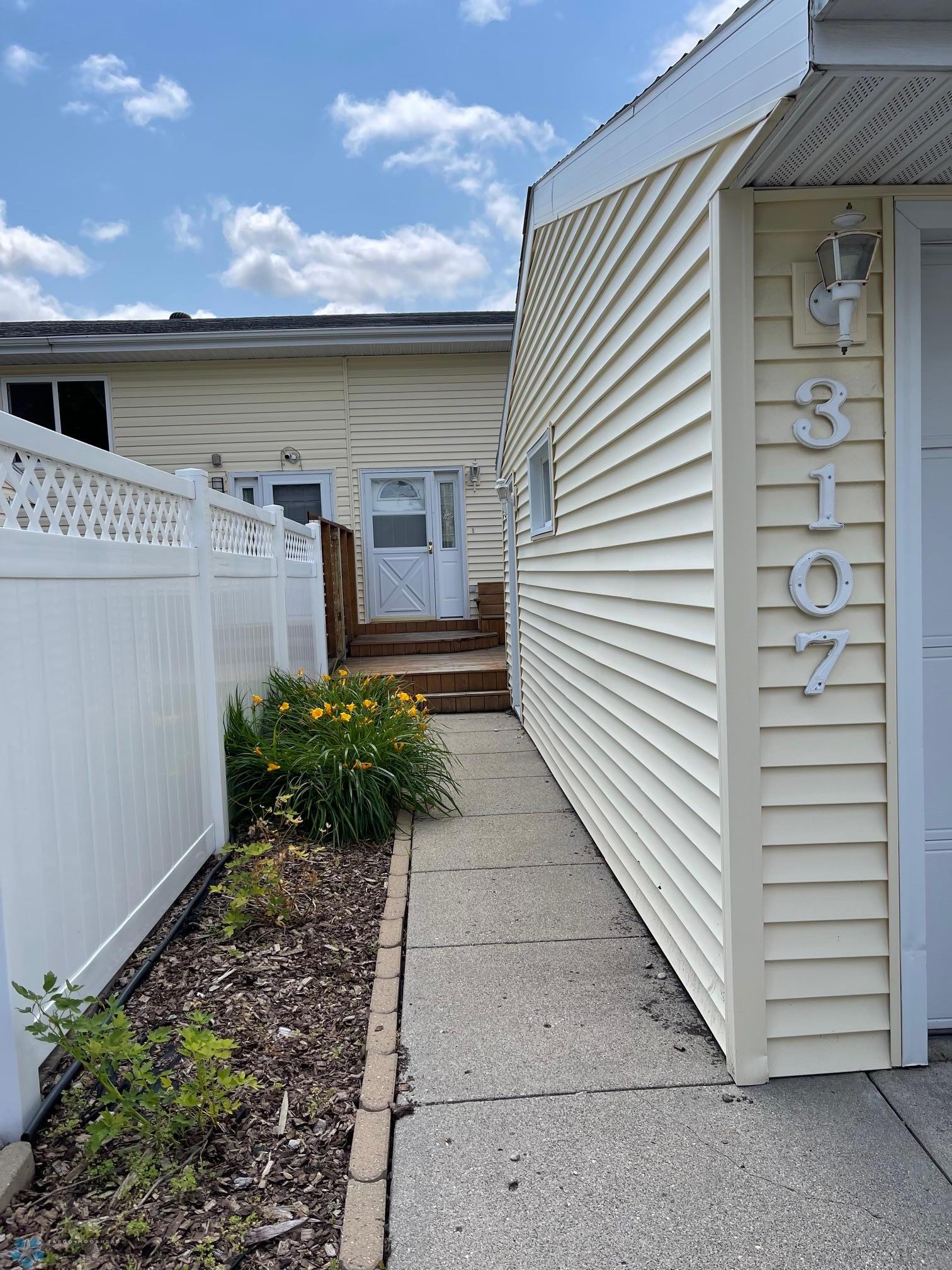Walk way to Townhouse