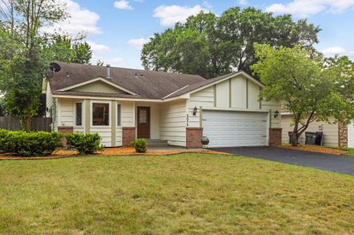 2572 135th Lane NW, Andover, MN 55304