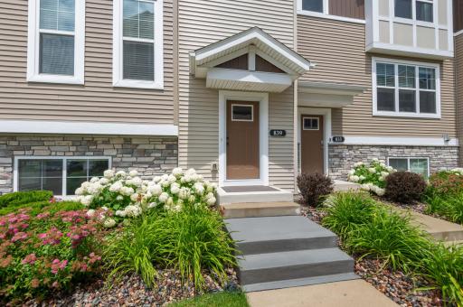 839 Roselyn Drive, Victoria, MN 55386