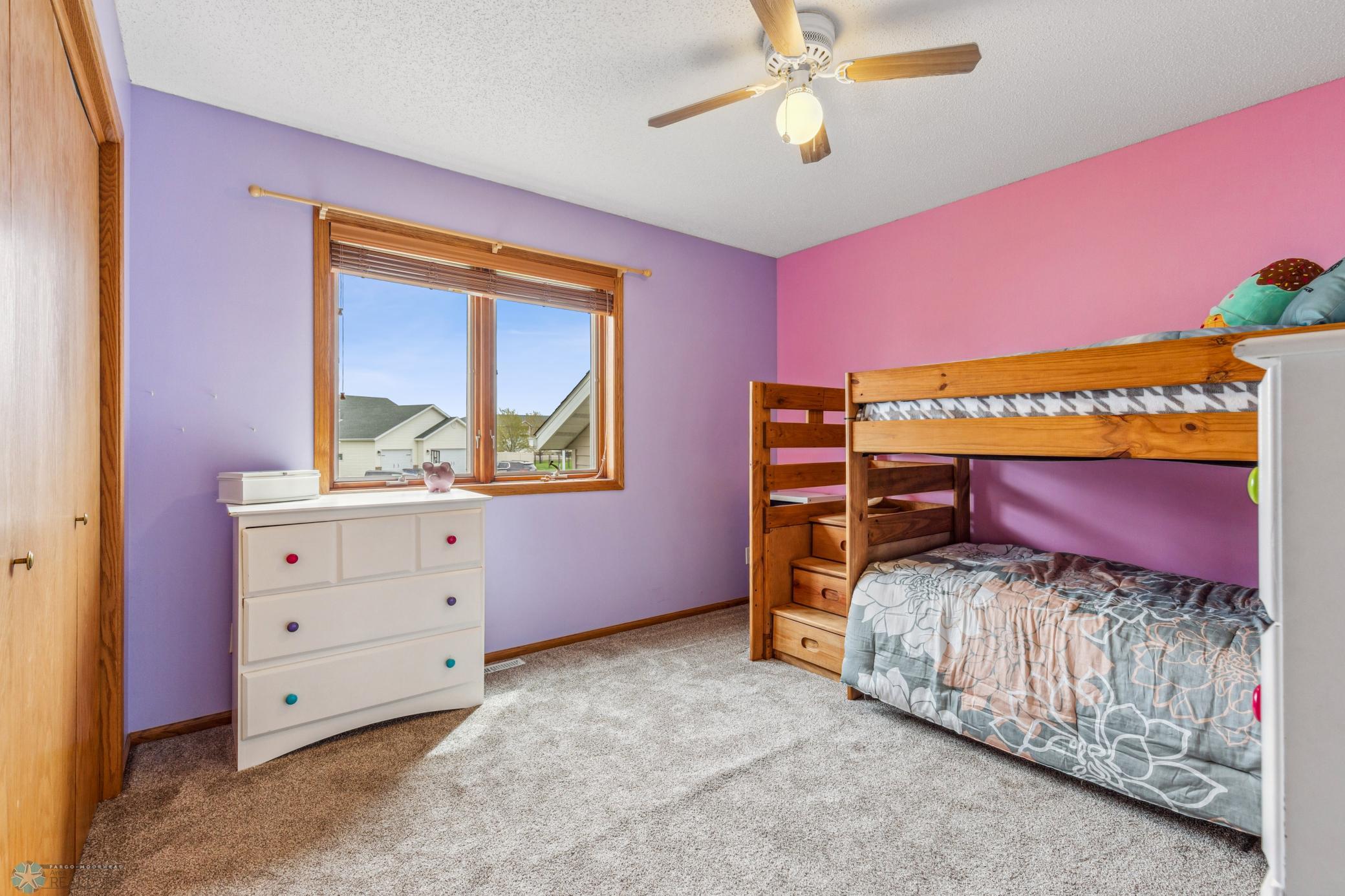 2nd bedroom - upper level