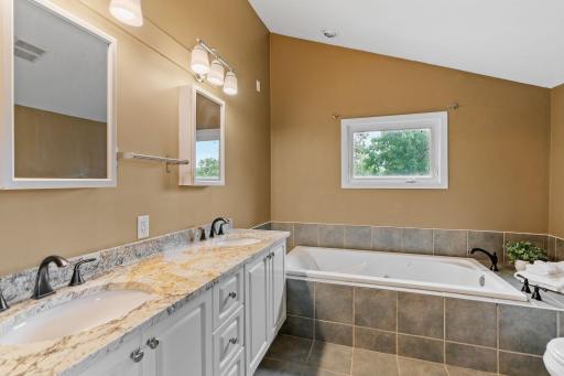 4531 Manchester Road, Mound, MN 55364