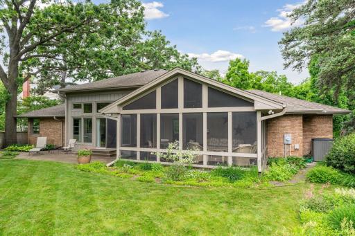 2765 Thomas Avenue S, Minneapolis, MN 55416