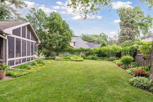 2765 Thomas Avenue S, Minneapolis, MN 55416