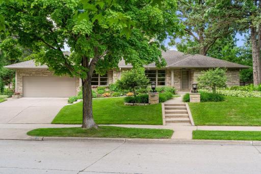 2765 Thomas Avenue S, Minneapolis, MN 55416