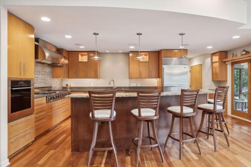 2765 Thomas Avenue S, Minneapolis, MN 55416