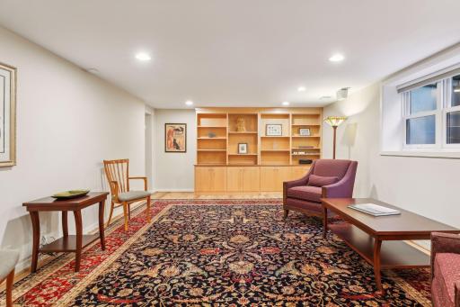 2765 Thomas Avenue S, Minneapolis, MN 55416