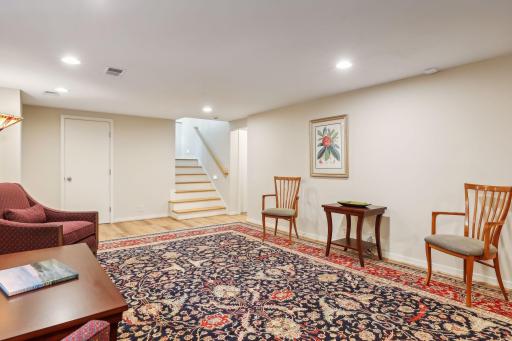 2765 Thomas Avenue S, Minneapolis, MN 55416