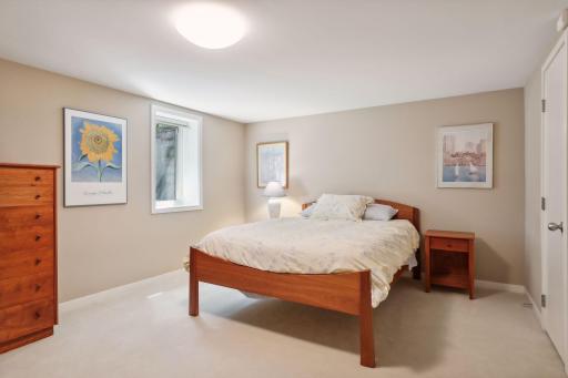2765 Thomas Avenue S, Minneapolis, MN 55416