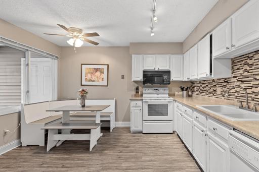 7678 Dunmore Road, Saint Paul, MN 55125