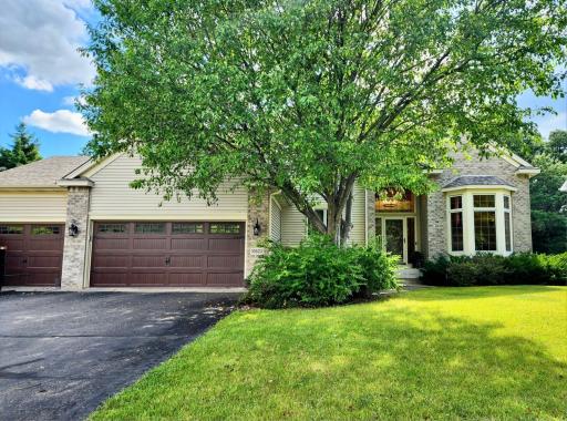 Welcome home to this stately Hanson Builders, 4 Bedroom - 4 Bathroom home situated on a large fenced lot -located on a nicely appointed cul-de-sac. More photos coming soon!!!
