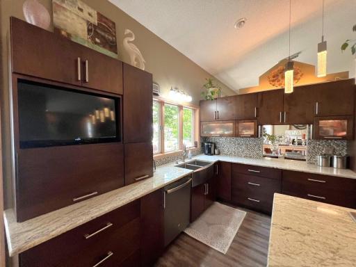 11333 N Shore Drive, Spicer, MN 56288
