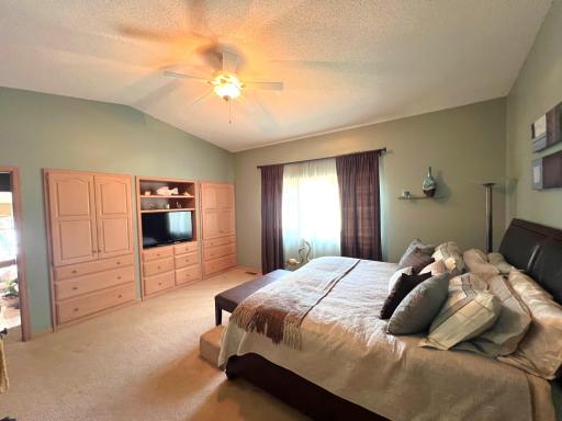 11333 N Shore Drive, Spicer, MN 56288