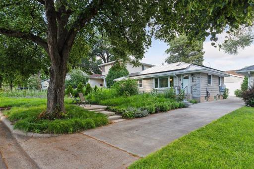 6625 Girard Avenue S, Richfield, MN 55423