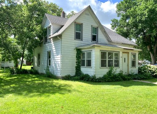 786 1st Avenue, Gibbon, MN 55335