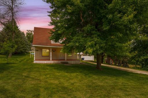 902 2nd Street, Kenyon, MN 55946