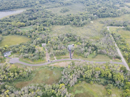 12 Sherwood Trail, North Oaks, MN 55127