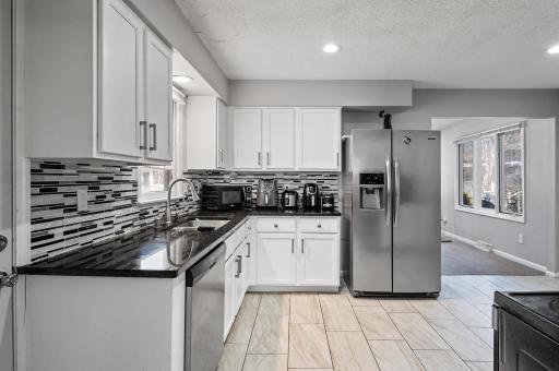 4308 78th Avenue N, Brooklyn Park, MN 55443