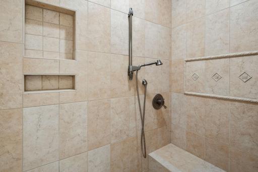 26-web-or-mls-10998 Sweetwater Path-0027.jpg