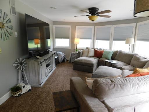 Theater room/sun room to enjoy.