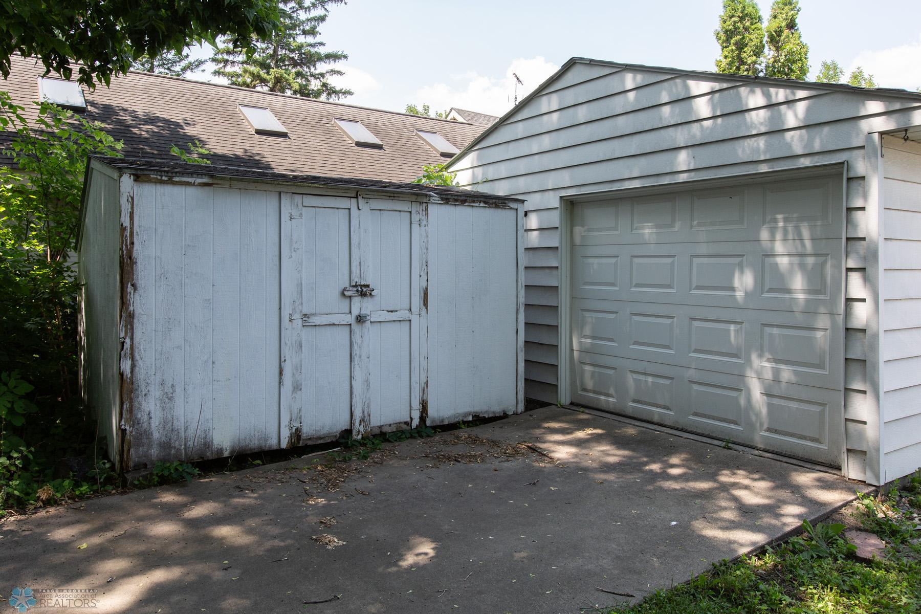 Garage/Shed