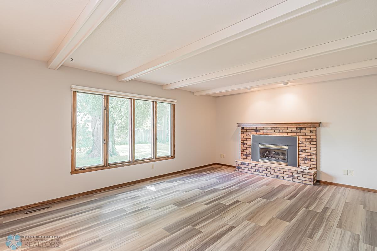 3401 1st St N, Fargo, ND 58102-02.jpg