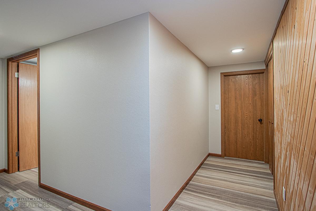 3401 1st St N, Fargo, ND 58102-24.jpg