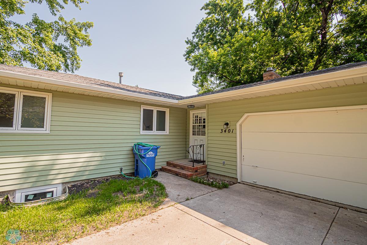 3401 1st St N, Fargo, ND 58102-29.jpg