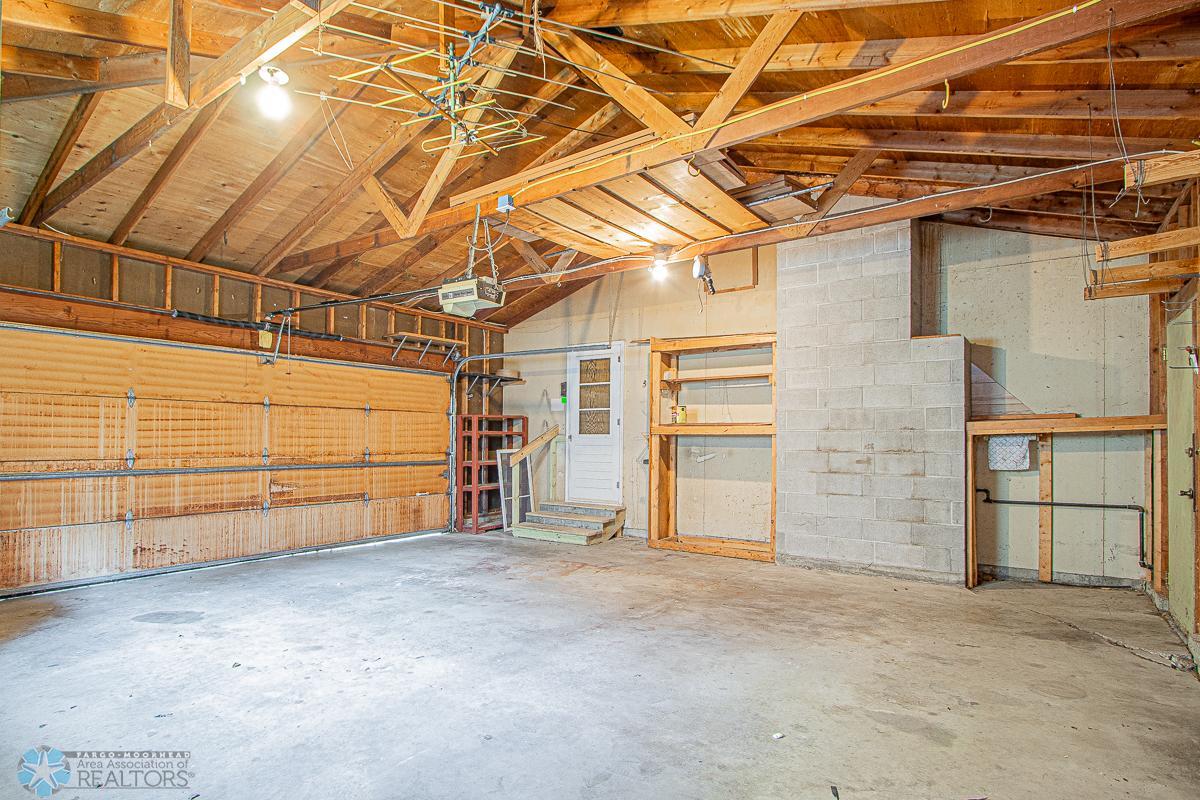 3401 1st St N, Fargo, ND 58102-28.jpg