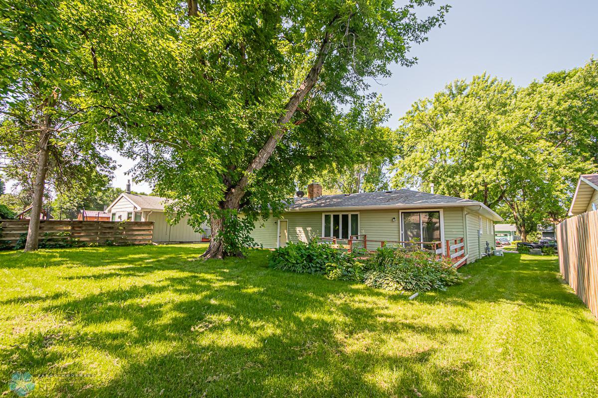 3401 1st St N, Fargo, ND 58102-34.jpg