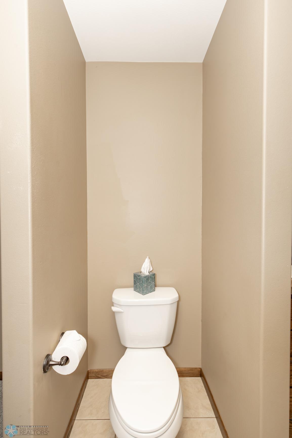 Primary Bathroom - Full - Sep. Tub + Shower