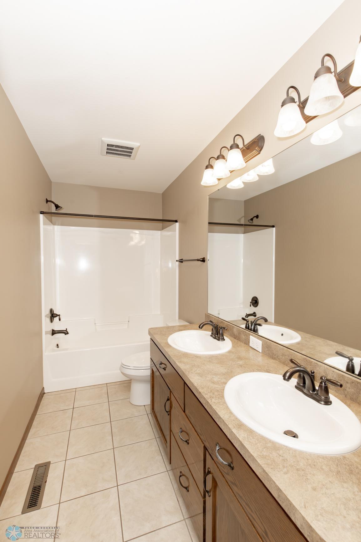 Bathroom 3 - Full