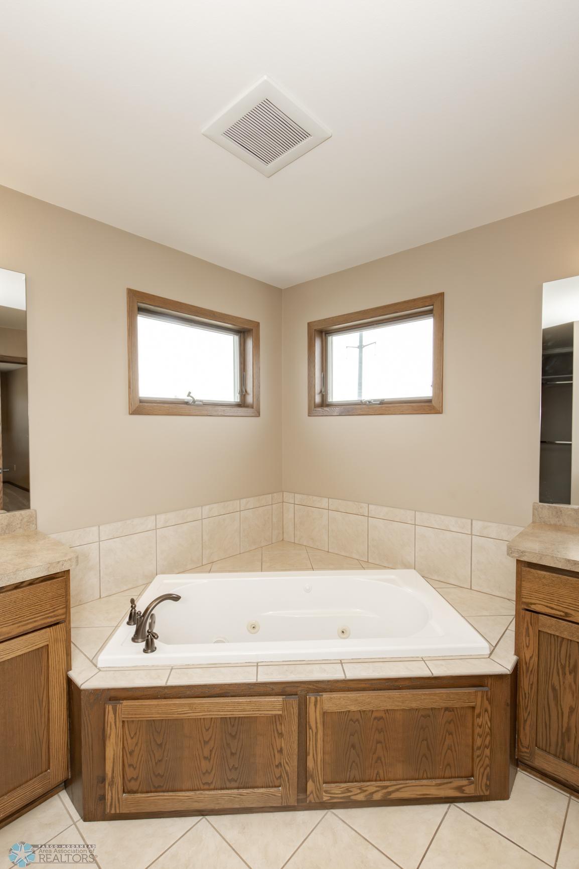 Primary Bathroom - Full - Sep. Tub + Shower
