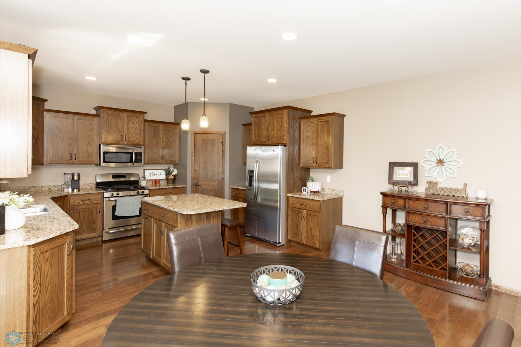 Kitchen/Dining