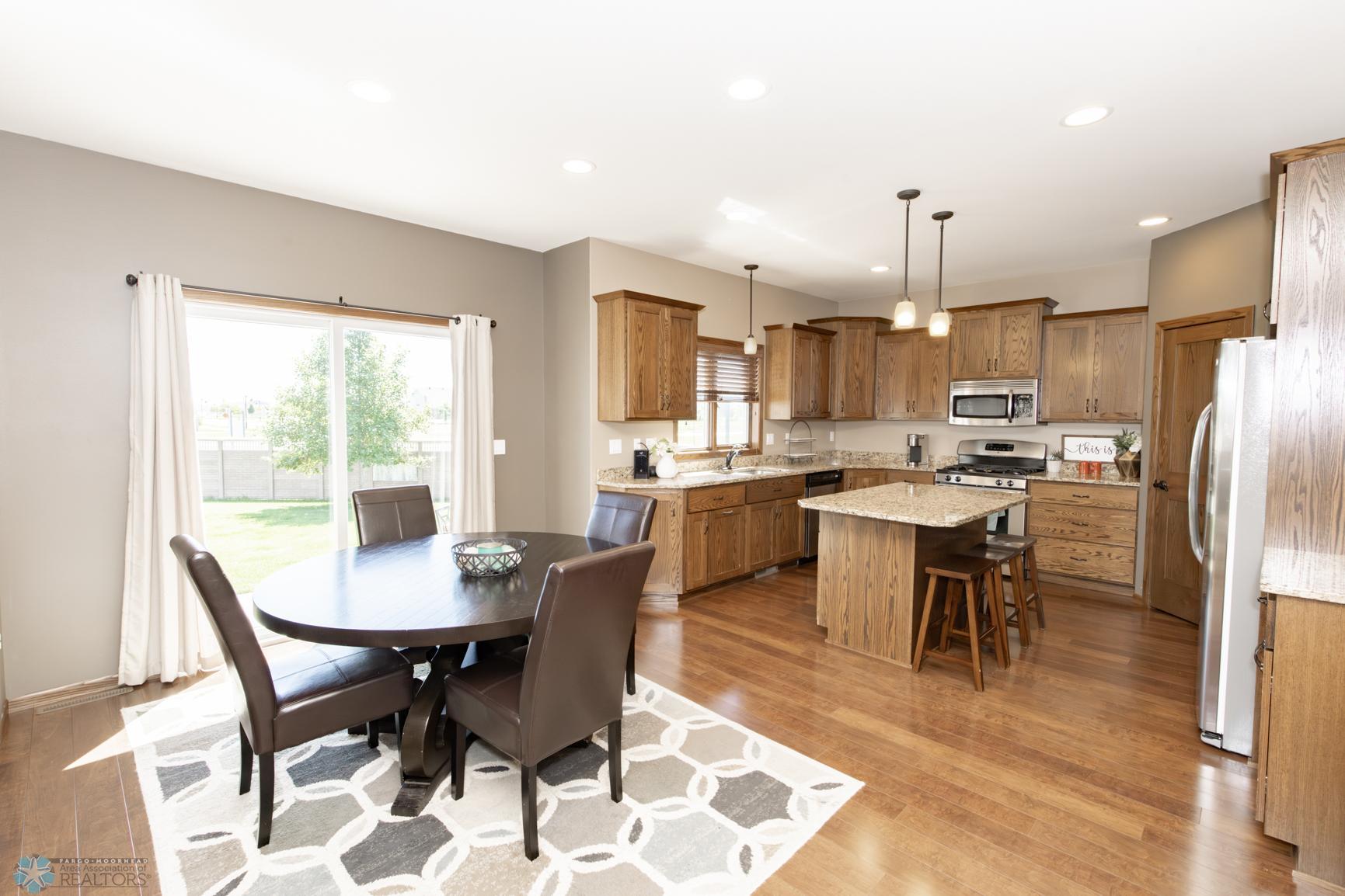 Kitchen/Dining