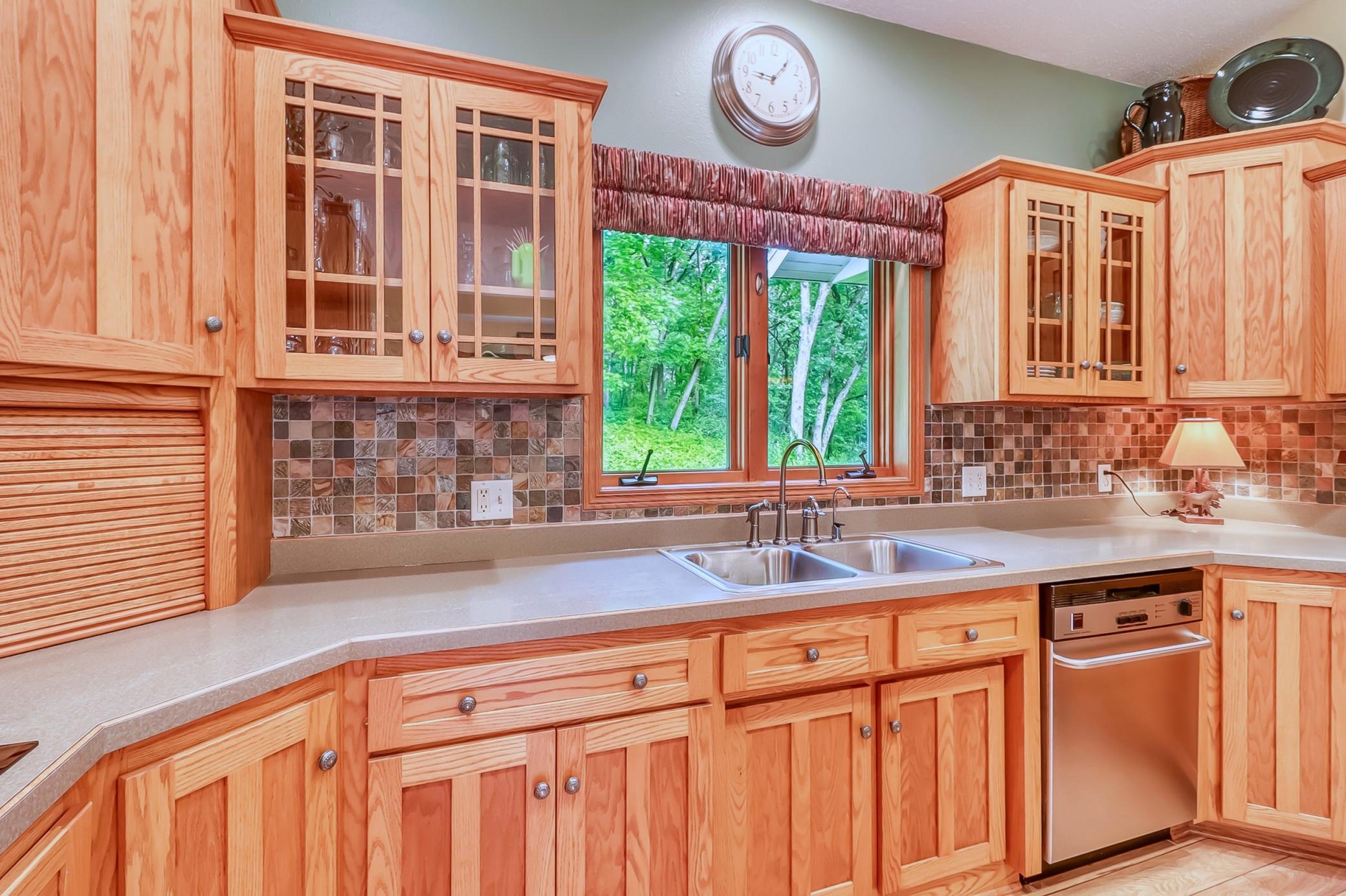 Kitchen1_2.jpg