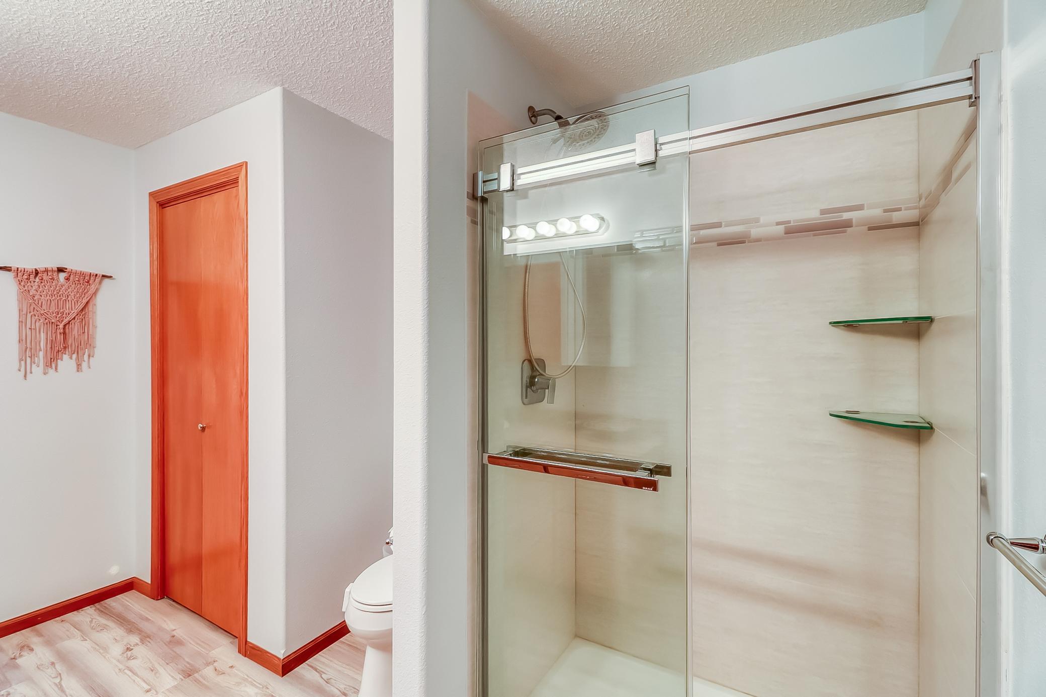 Basement Bathroom1_2.jpg