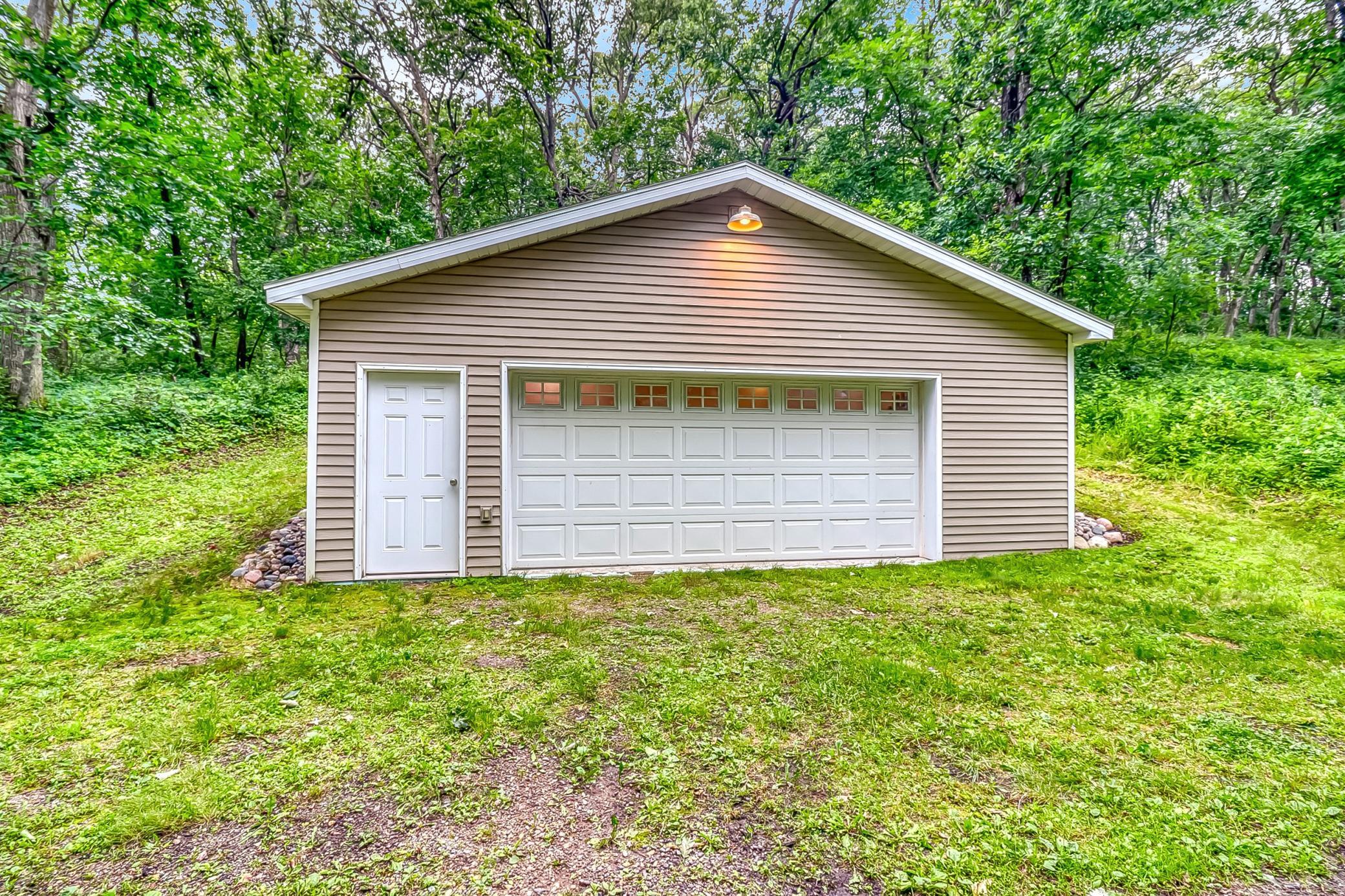 Unattached Garage.jpg