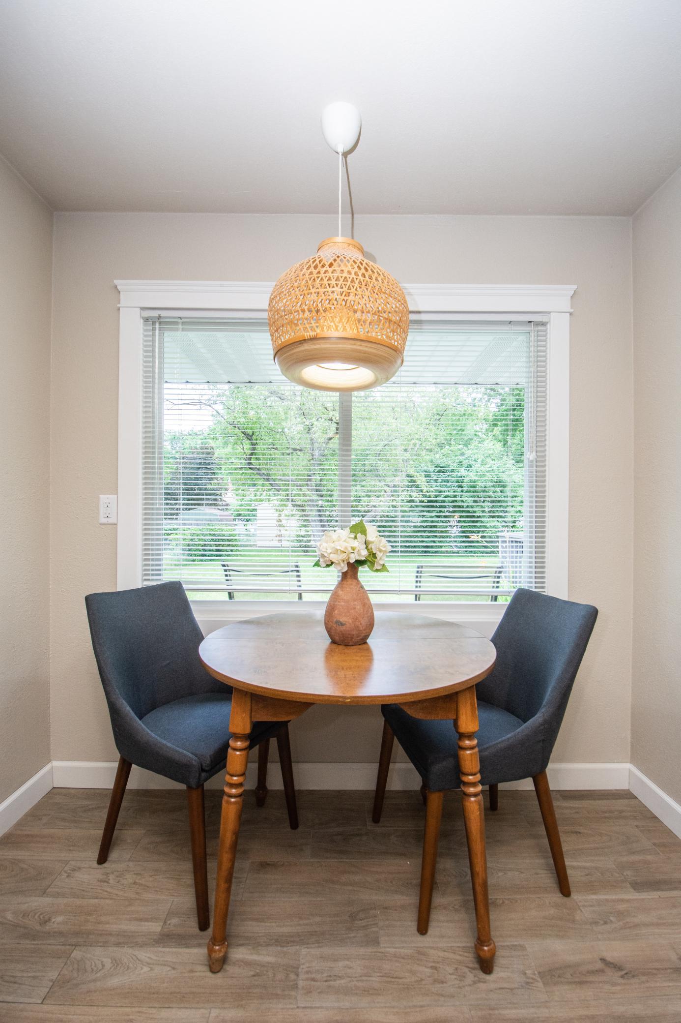 Breakfast nook
