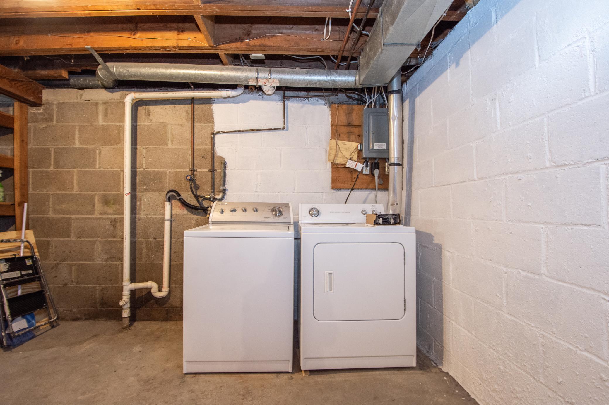 Lower level laundry