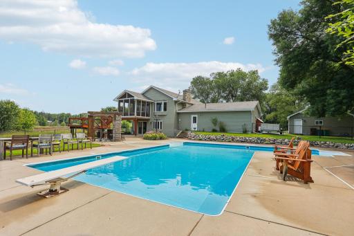 8415 Ox Yoke Circle, Maple Plain, MN 55359