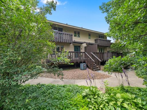 38 Birnamwood Drive, Burnsville, MN 55337