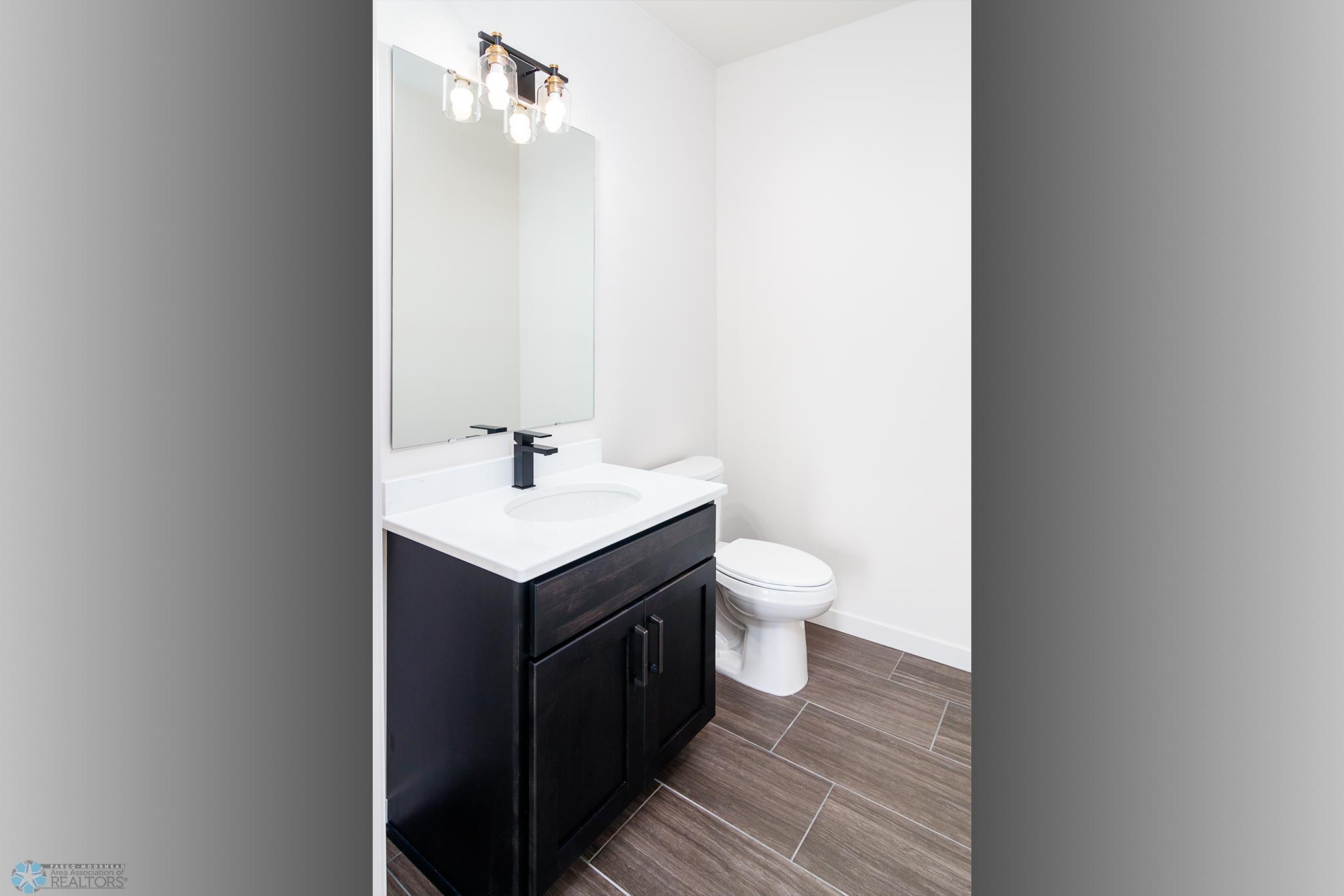 1/2 bath 603